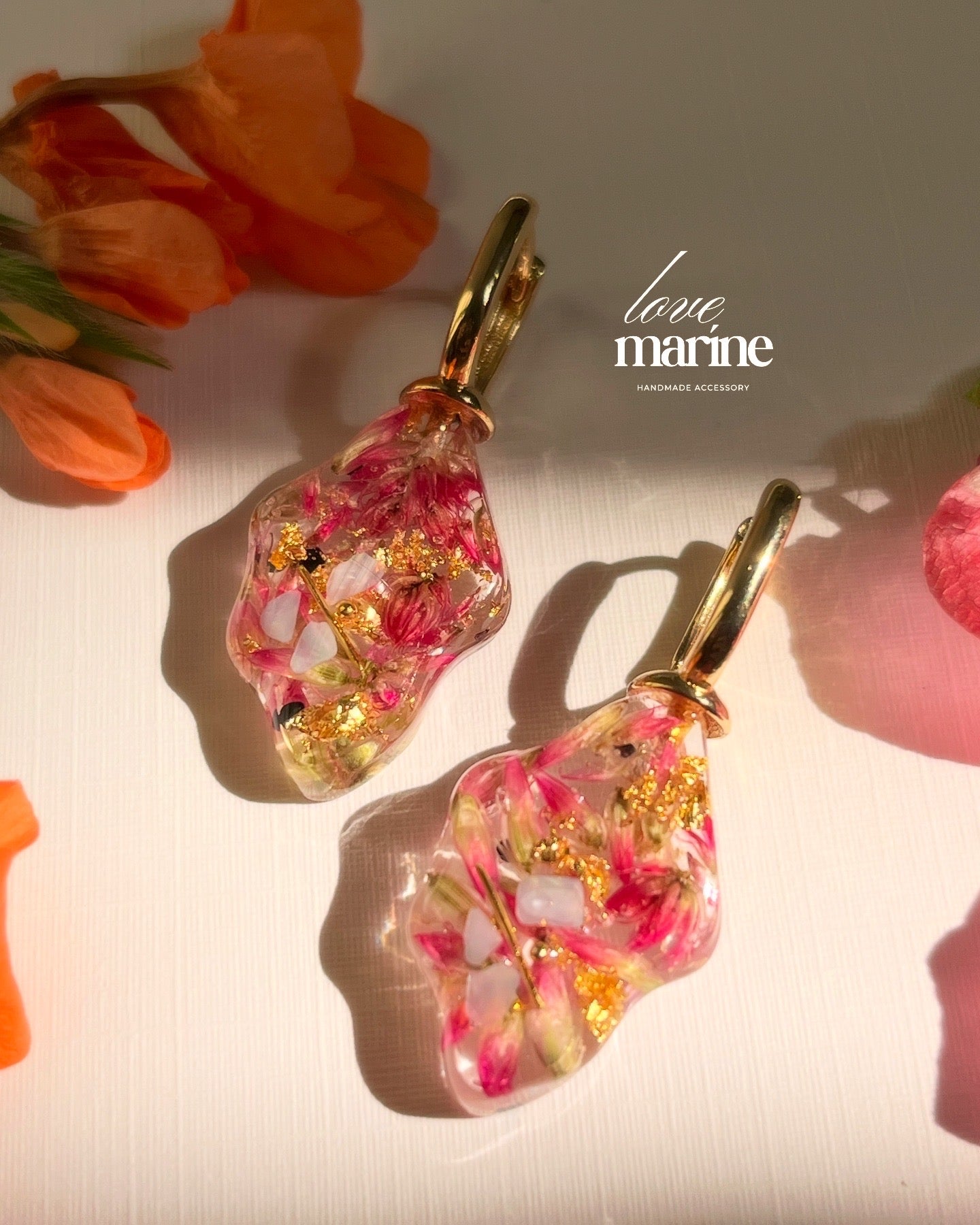 Lia - Flower Resin Earrings