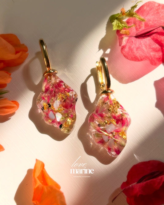 Lia - Flower Resin Earrings